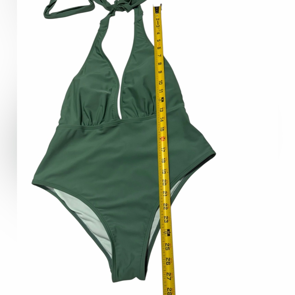 NWT Cupshe Green Halter One Piece Swimsuit Plunge Neck Wrap Tie Padded Size M - Picture 11 of 11